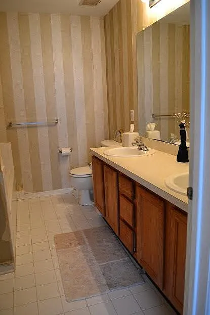 124 Wallace Court — Photo 3