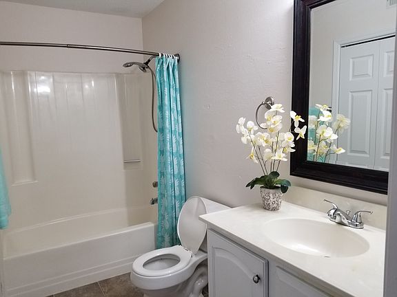 4th image of 1902 Northlake Dr