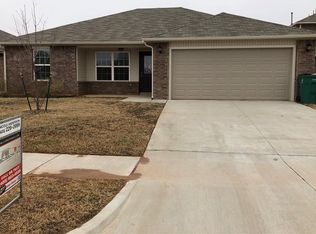 3328 SE 95th St, Moore, OK 73160