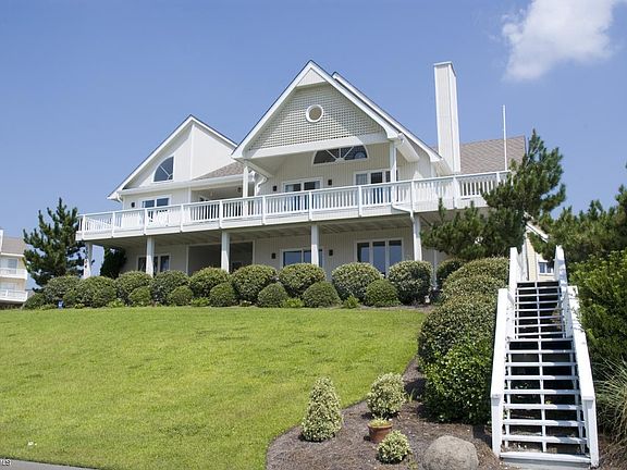 2nd image of 10004 Sea Breeze Drive