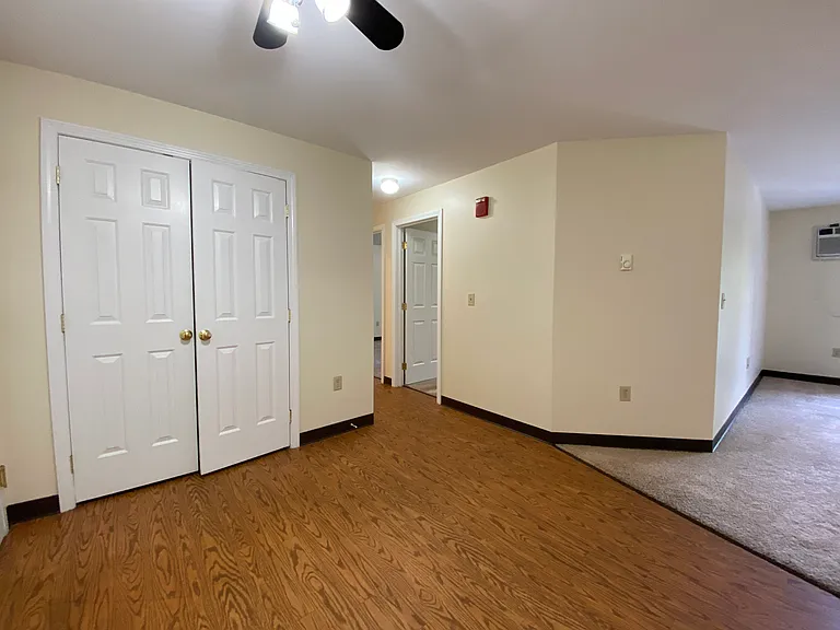 Sunset Ridge Apartments — Photo 49