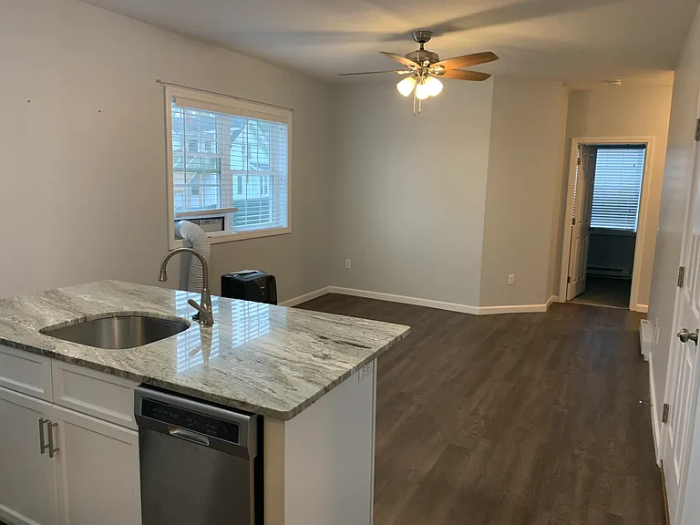 25 Grace St #2 — Photo 3