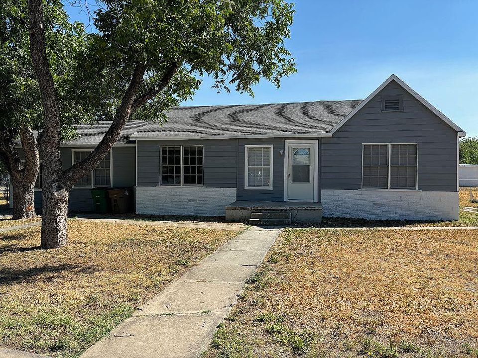 1st image of 214 Lipan Dr