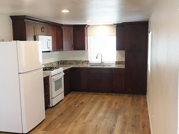 4th image of 21847A Cottonwood Ave