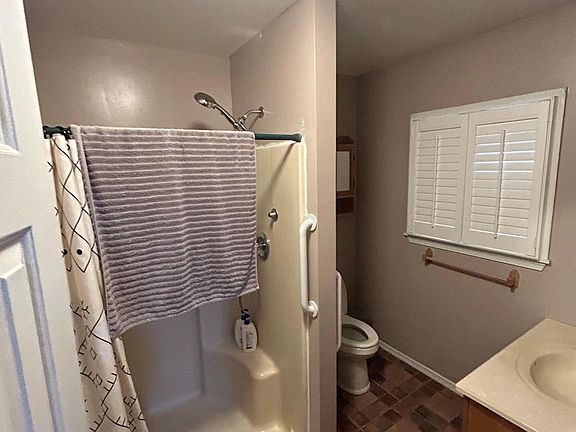 5th image of 21803 Magnolia Dr