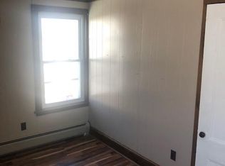 118 Moore St, Lowell, MA 01852