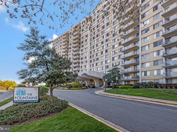 301 N Beauregard St APT 219, Alexandria, VA 22312