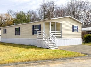 556 Central St #141, Leominster, MA 01453