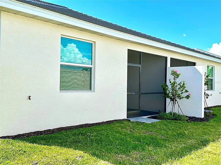 8225 Shore Lake Dr — Photo 24