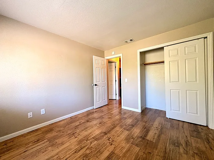 202 Pine St — Photo 11