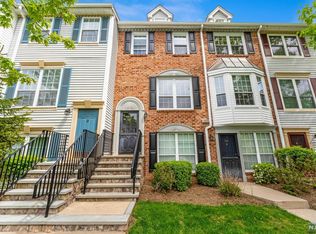 741 Pepperidge Rd, Mahwah, NJ 07430