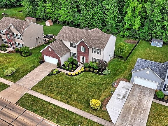 3rd image of 37860 Avalon Dr