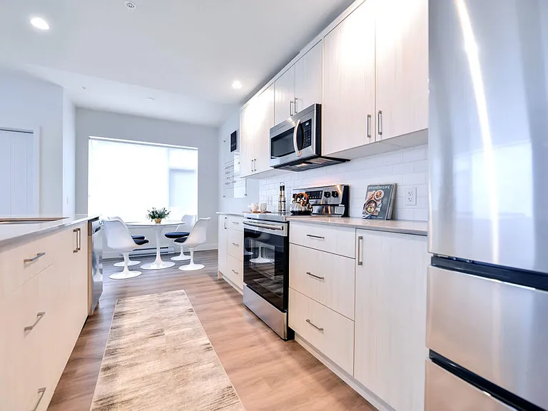 4398 W Saanich Rd #206 — Photo 24