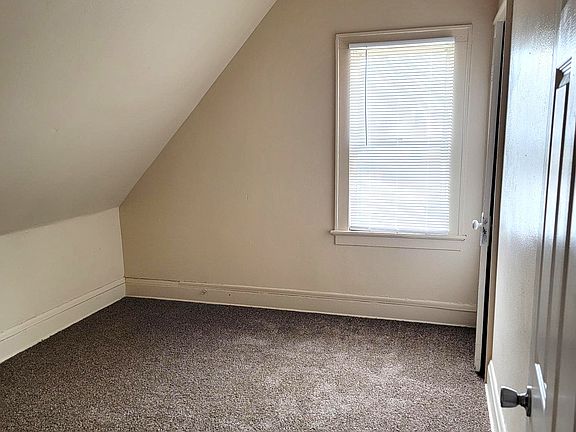5th image of 4026 W Courtland Ave #4026
