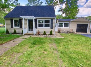 515 Middle Ln, Howell, NJ 07731