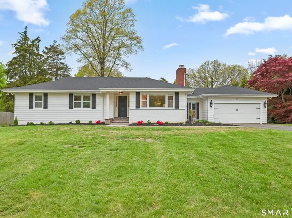 28 Kingston Road, Trumbull, CT 06611