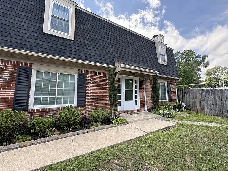 1501 Antler Cir — Photo 2
