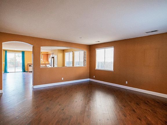 3rd image of 1394 Tori Ln