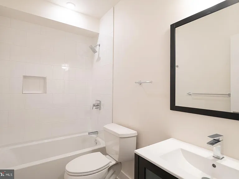 1429 Germantown Ave #1-A — Photo 15
