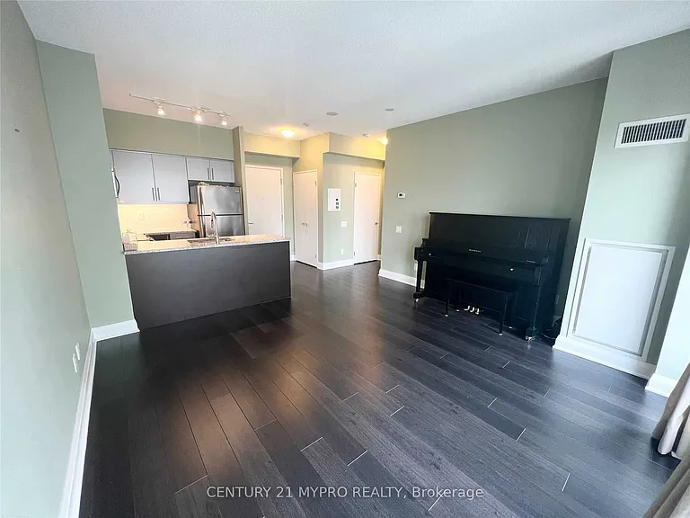 83 Redpath Ave #701 — Photo 4