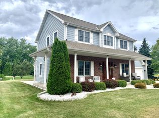 5114 W Highlands Dr, Franklin, WI 53132