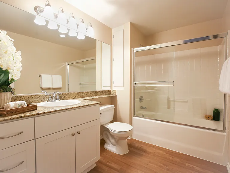Baypointe Apartment Homes — Photo 19