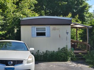 100 B St, Groton, CT 06340