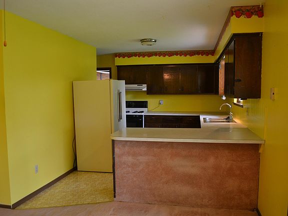 4th image of 364 Hillandale Dr