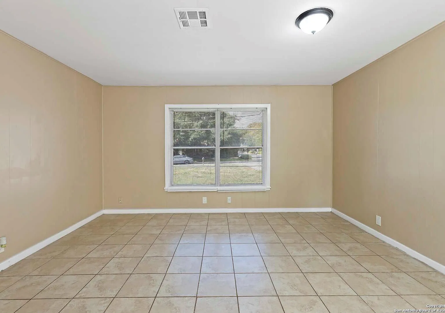 3 bed, 2.0 bath, 1280 sqft, $1,800 — Photo 4