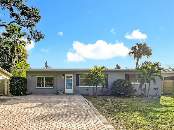 12295 Ridge Rd, Seminole, FL 33778