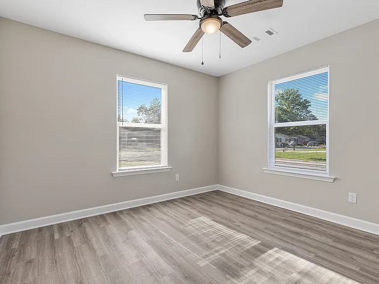 108 Pulaski Dr — Photo 11