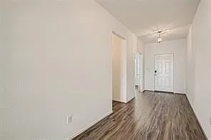 4 bed, 2.5 bath, 2956 sqft, $2,375 — Photo 4