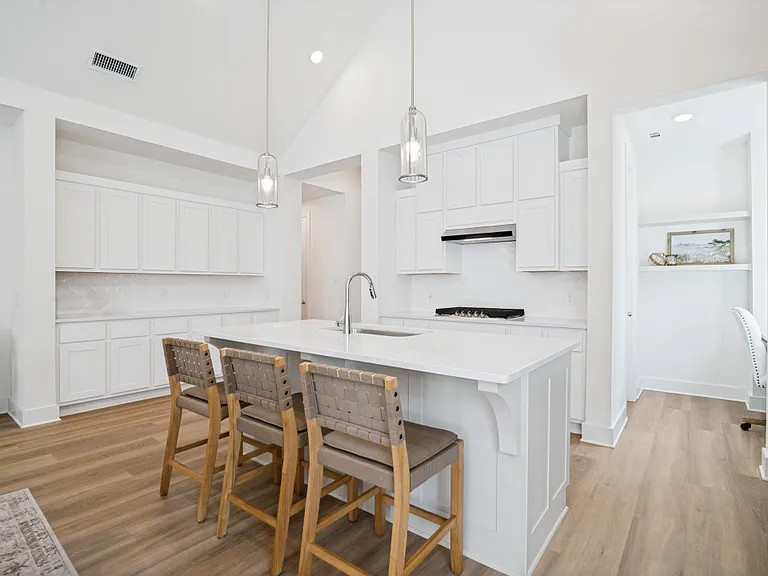 1046 Bearing St — Photo 11