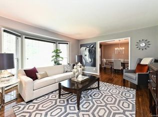 6117 Springhouse Ln, Charlotte, NC 28211