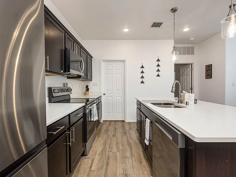 3653 Central Ave — Photo 15