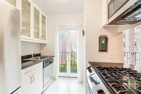 Rented by Halstead Real Estate | media 30