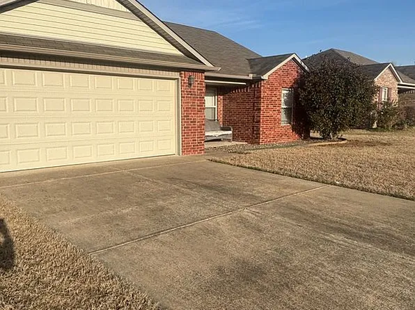 121 Sunflower Ln, Beebe, AR 72012
