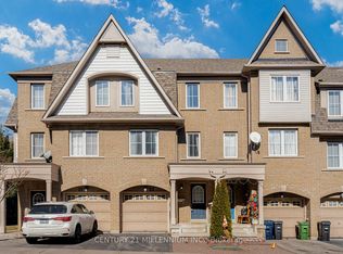 55 Jenkinson Way #115, Toronto, ON M1P5H5