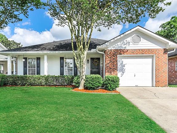 2nd image of 325 River Village Dr