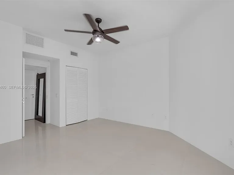 300 S Biscayne Blvd #T-3702 — Photo 18