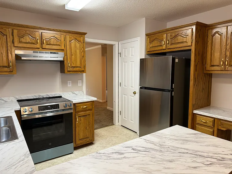 309 Clark St SW #1 — Photo 9