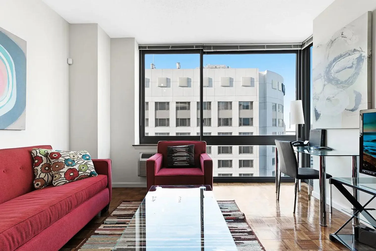 1 bed, 1.0 bath, 764 sqft, $7,050 — Photo 1