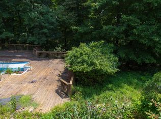 7811 Cardinal Hill Ct, Louisville, KY 40214