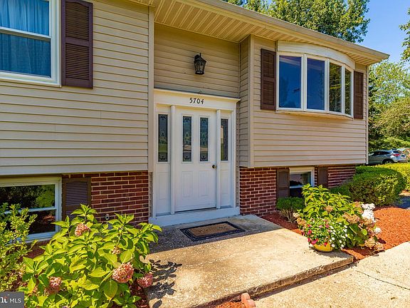 2nd image of 5704 Manor Dr