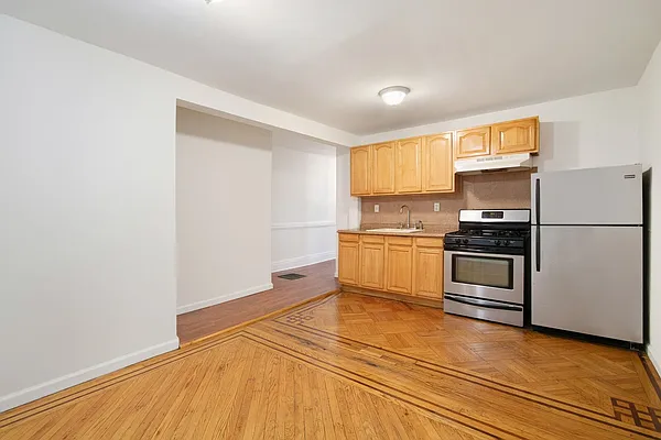 Sold by Stribling | media 32