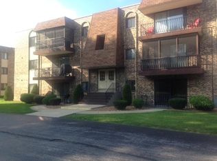 4955 134th Pl APT 2A, Midlothian, IL 60445