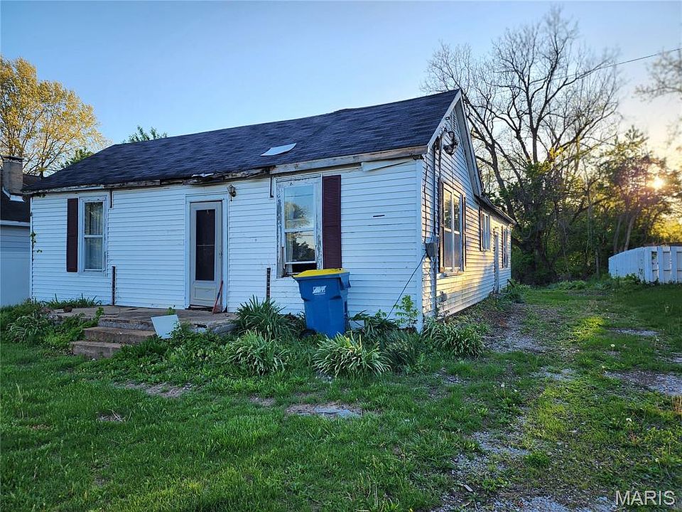 2nd image of 3212 Alby St