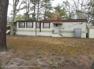 4 Rabbit Ct, Whiting, NJ 08759