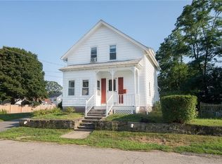 131 Fenner Ave, Riverside, RI 02915