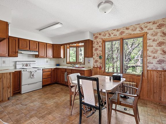 5th image of 7615 Old Viking Blvd NW
